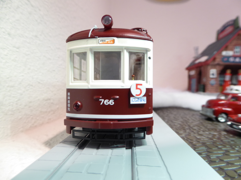 Illustration for article titled Hot Sixty 4th: Train Tuesday with a Tomica